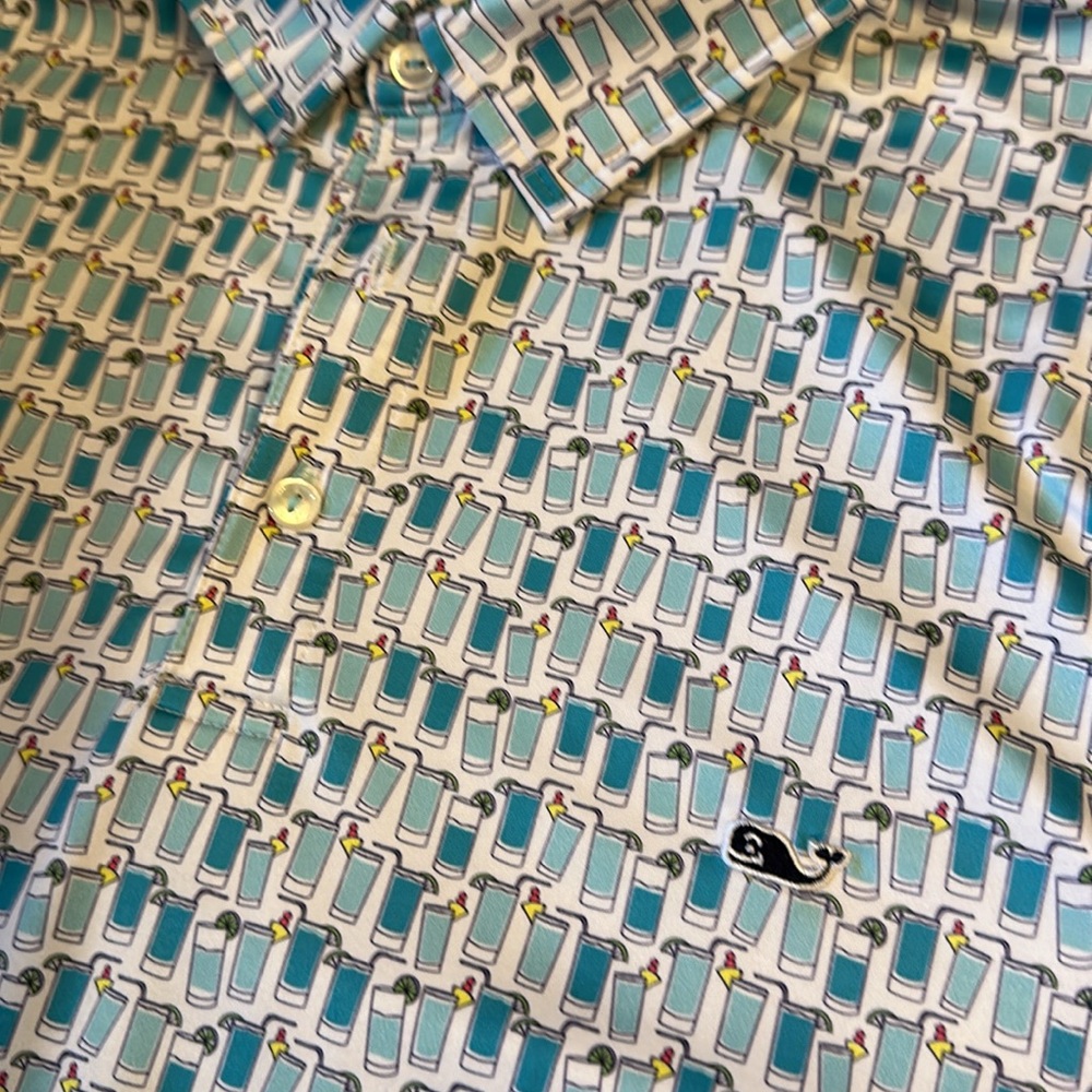 Men’s XXL Vineyard Vines Performance golf shirt
